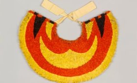 Feather Cape ('ahu 'ula), Hawaiian, before 1821  Photo courtesy of Yale University Art Gallery