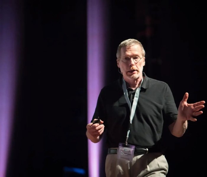 Larry Samuelson