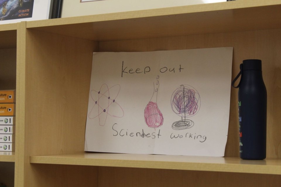 Art drawn by Eisaman's daughter that reads "Keep out, scientist working".